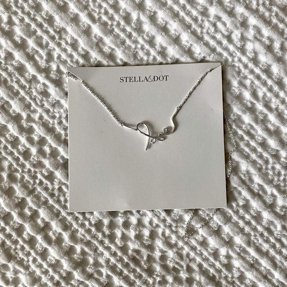 Stella & Dot Love Necklace